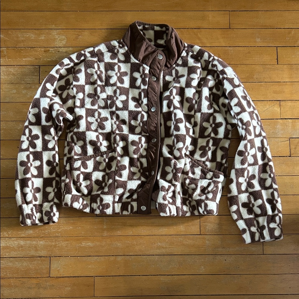 EUC Thread & Supply Cream and Brown Fleece/ sherpa Jacket